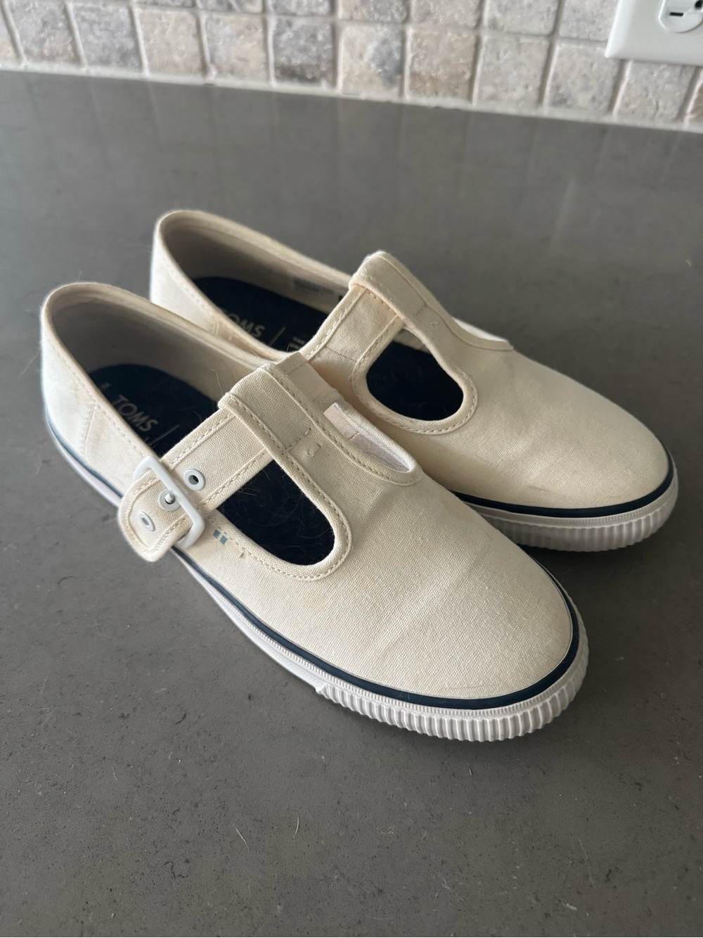 TOMS Women's Canvas Mary Jane Flats Cream Ivory Size 6.5